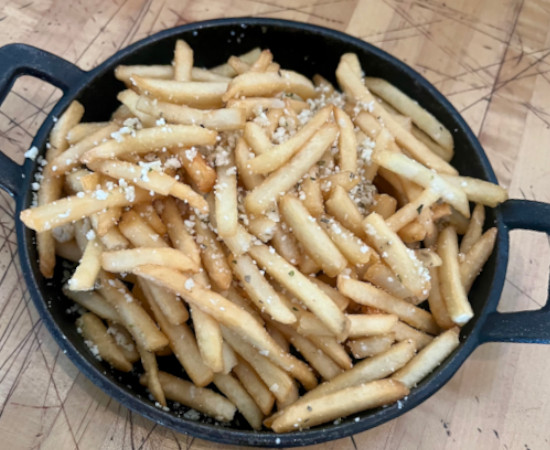 GARLIC PARM FRIES image