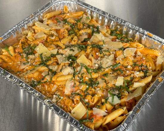 HALF TRAY PENNE ALA VODKA WITH CHICKEN image